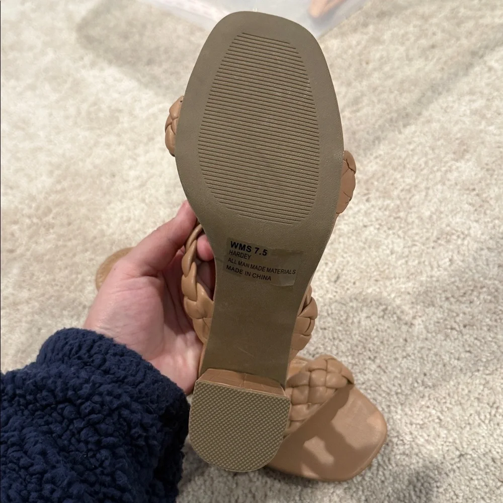 DV by Dolce Vita Women's Tan Braided Heeled Sandals - Picture 2 of 2